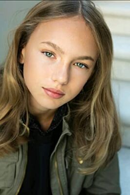 Official profile picture of Carly Connors