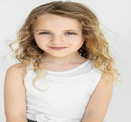 Official profile picture of Carly Rose Hoffmann