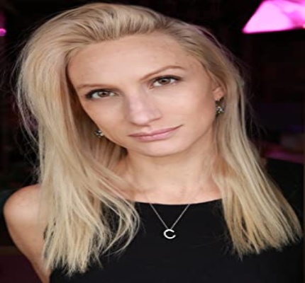 Official profile picture of Cat Lellie