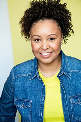 Official profile picture of Charee Devon