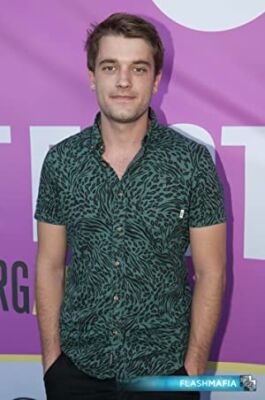 Official profile picture of Chase Williamson