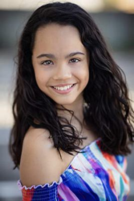 Official profile picture of Chloe De Los Santos