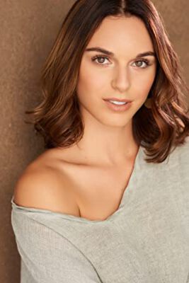 Official profile picture of Chloe Godard