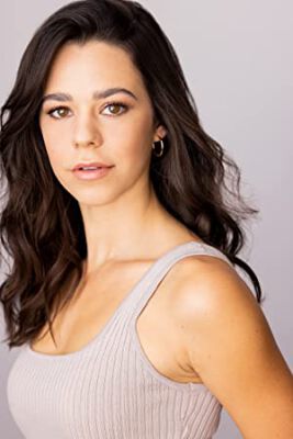 Official profile picture of Chloe Gonzalez