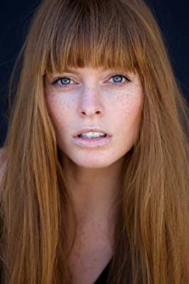 Official profile picture of Chloe Hurst