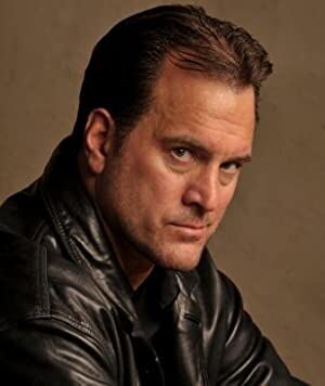 Official profile picture of Chris Pera