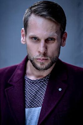 Official profile picture of Chris van Rensburg