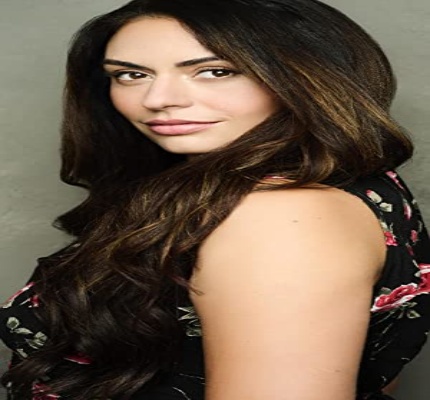 Official profile picture of Christina Villa