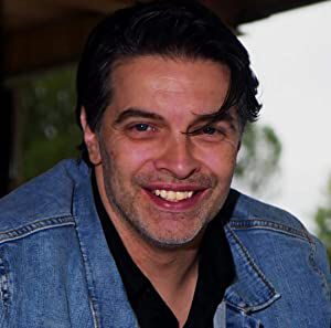 Official profile picture of Christopher Henry