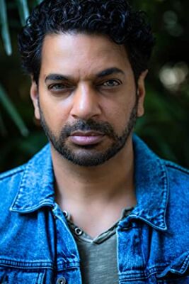 Official profile picture of Christopher Logan