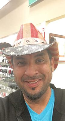Official profile picture of Chuckie Perez