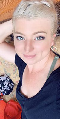 Official profile picture of Clarissa Lavon