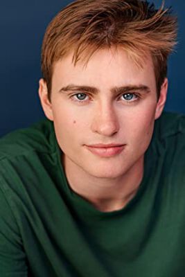 Official profile picture of Clay Brown