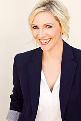 Official profile picture of Colleen Hartnett