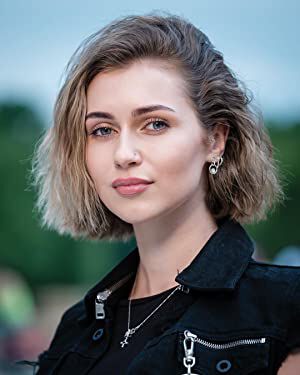 Official profile picture of Daisy Louve