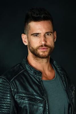 Official profile picture of Dan Ewing