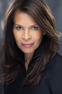 Official profile picture of Danielle Lewis