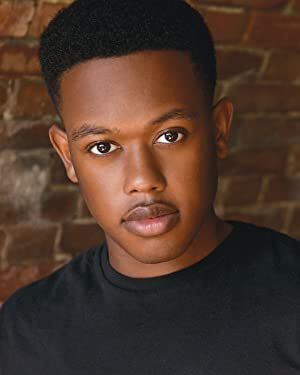 Official profile picture of Darnell Hutchins