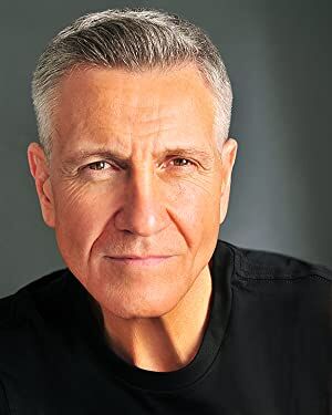 Official profile picture of Dean Simone