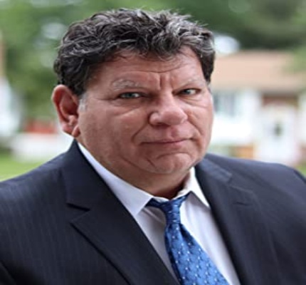 Official profile picture of Dennis Wildberger