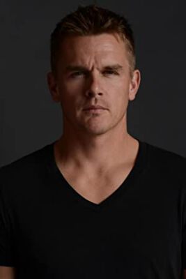 Official profile picture of Derek Ray