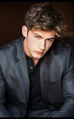 Official profile picture of Dillon James