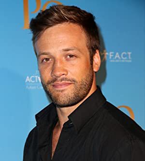 Official profile picture of Dominic Leeder