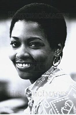 Official profile picture of Edwina Moore