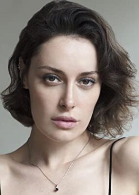 Official profile picture of Elee Nova