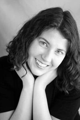 Official profile picture of Elena Tully
