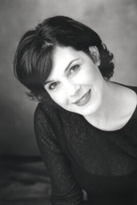 Official profile picture of Elisabeth Nunziato