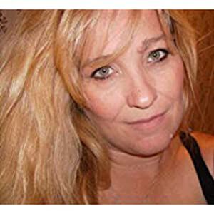 Official profile picture of Elle Marlow