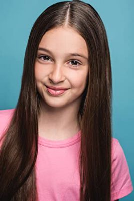 Official profile picture of Elle Simons