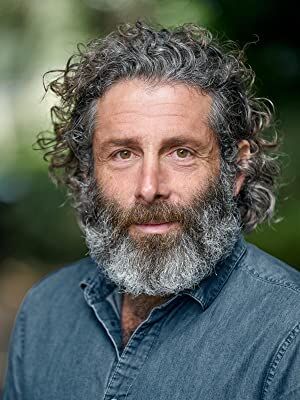 Official profile picture of Elliot Levey