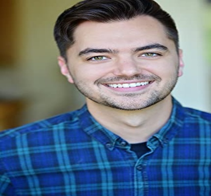 Official profile picture of Elliott Morgan