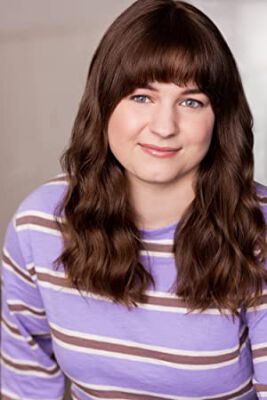 Official profile picture of Ellyn Calvert