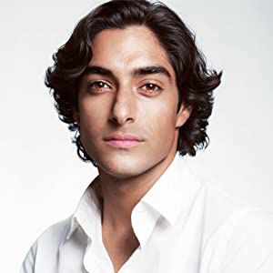 Official profile picture of Eman Esfandi