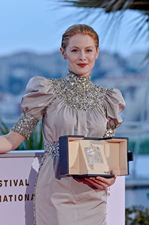 Official profile picture of Emily Beecham