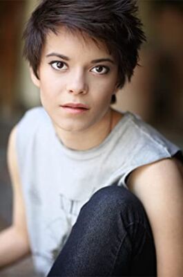 Official profile picture of Emily Hinkler