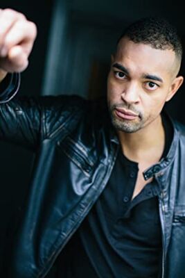 Official profile picture of Emy Aneke