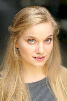Official profile picture of Eva Sayer