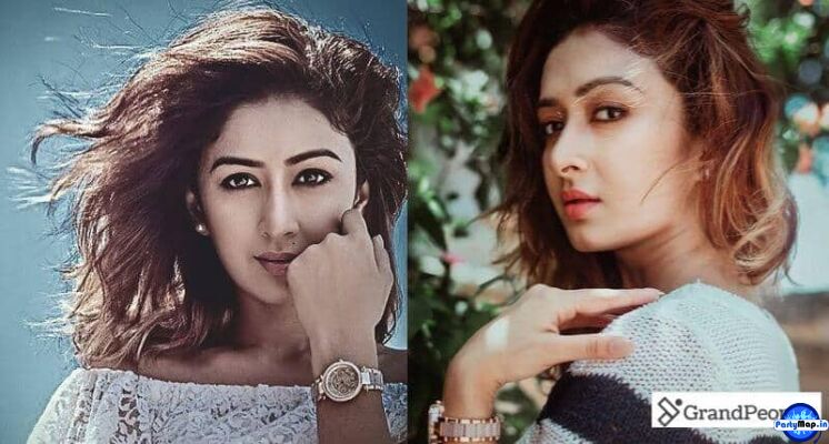 Photo of Farnaz Shetty at a concert