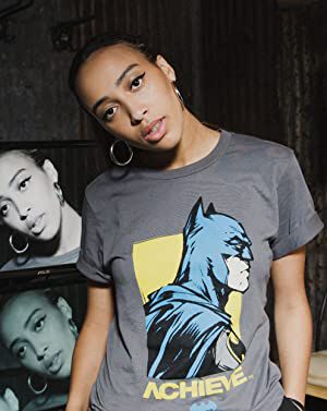 Official profile picture of Fiona Nova