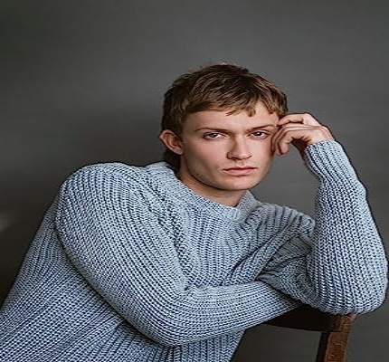 Official profile picture of Freddie Dennis