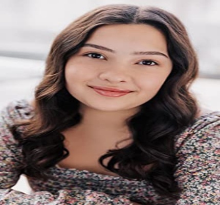 Official profile picture of Gabriella Uhl
