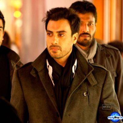 Photo of Gavie Chahal at a show