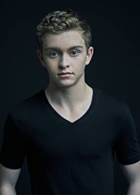 Official profile picture of Gavin Lewis