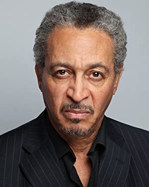 Official profile picture of Geoffrey Burton