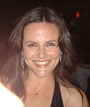 Official profile picture of Gia Carides