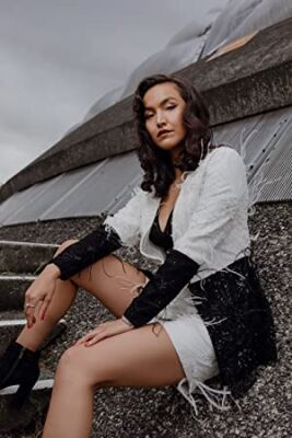 Official profile picture of Grace Dove